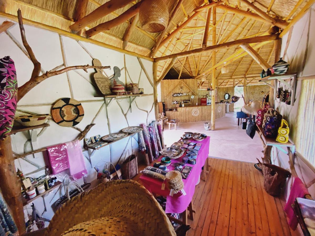 Murchison Falls Bamboo Village Paraa Екстериор снимка