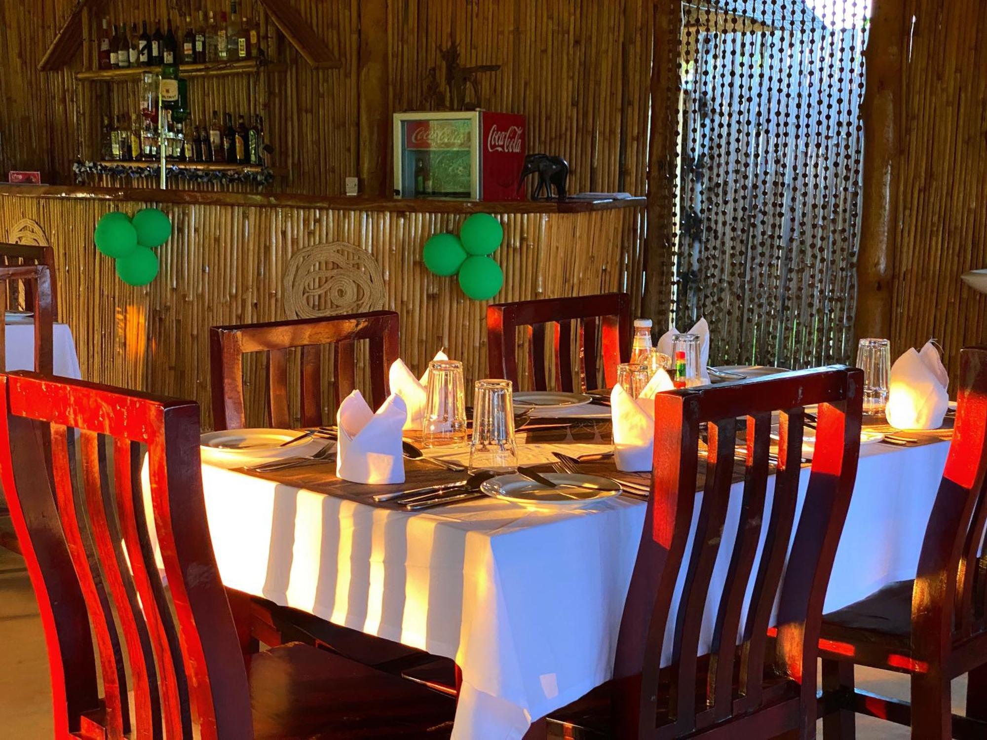 Murchison Falls Bamboo Village Paraa Екстериор снимка